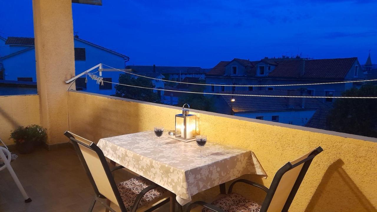 Apartment Gulin Шибеник Екстер'єр фото